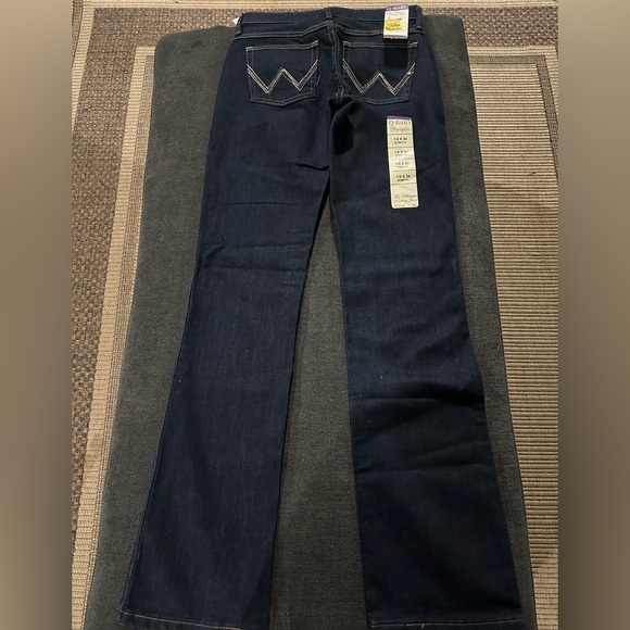 Wrangler Denim - Wrangler Q baby Indigo Women's Boot Cut Jeans